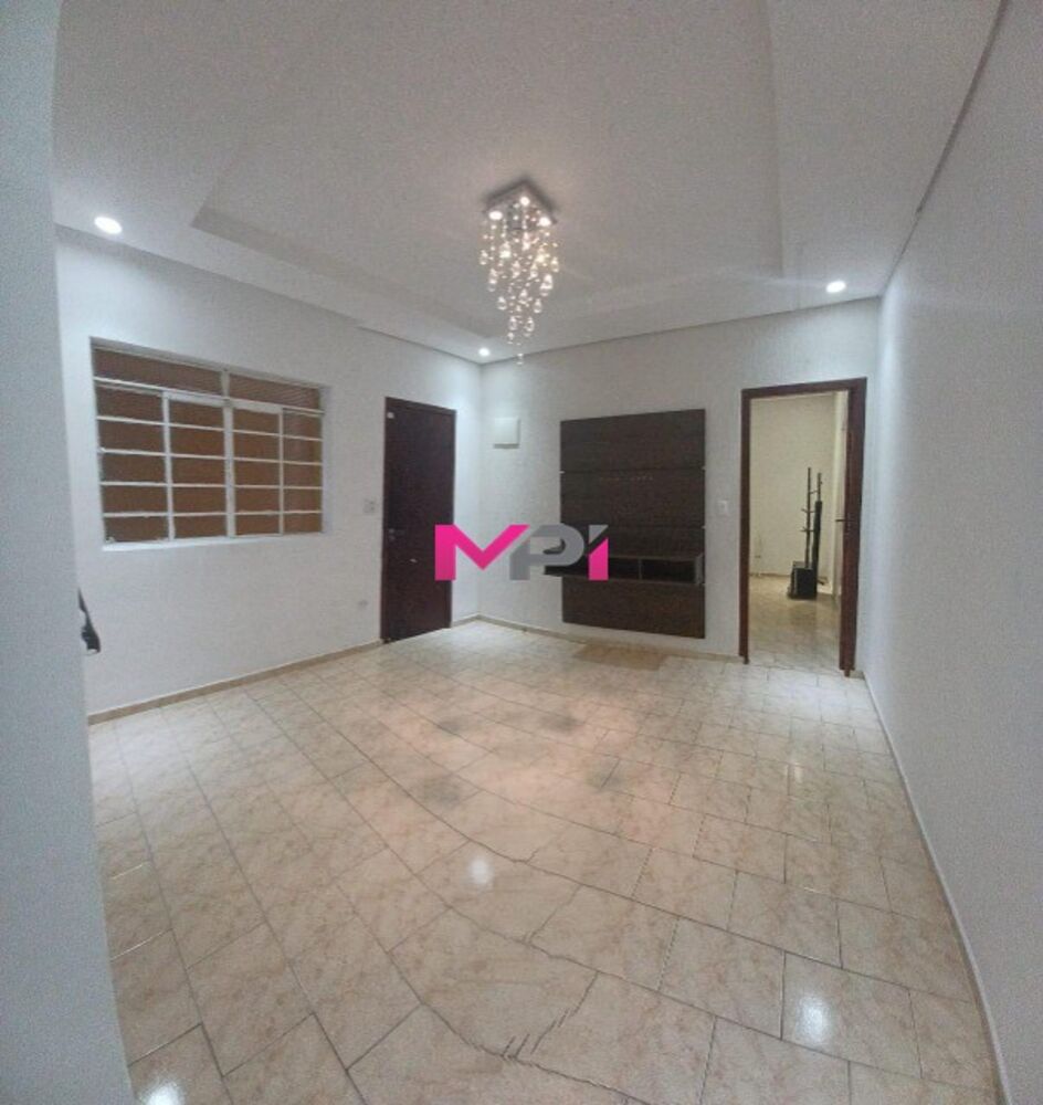 Casa à venda com 2 quartos, 151m² - Foto 1