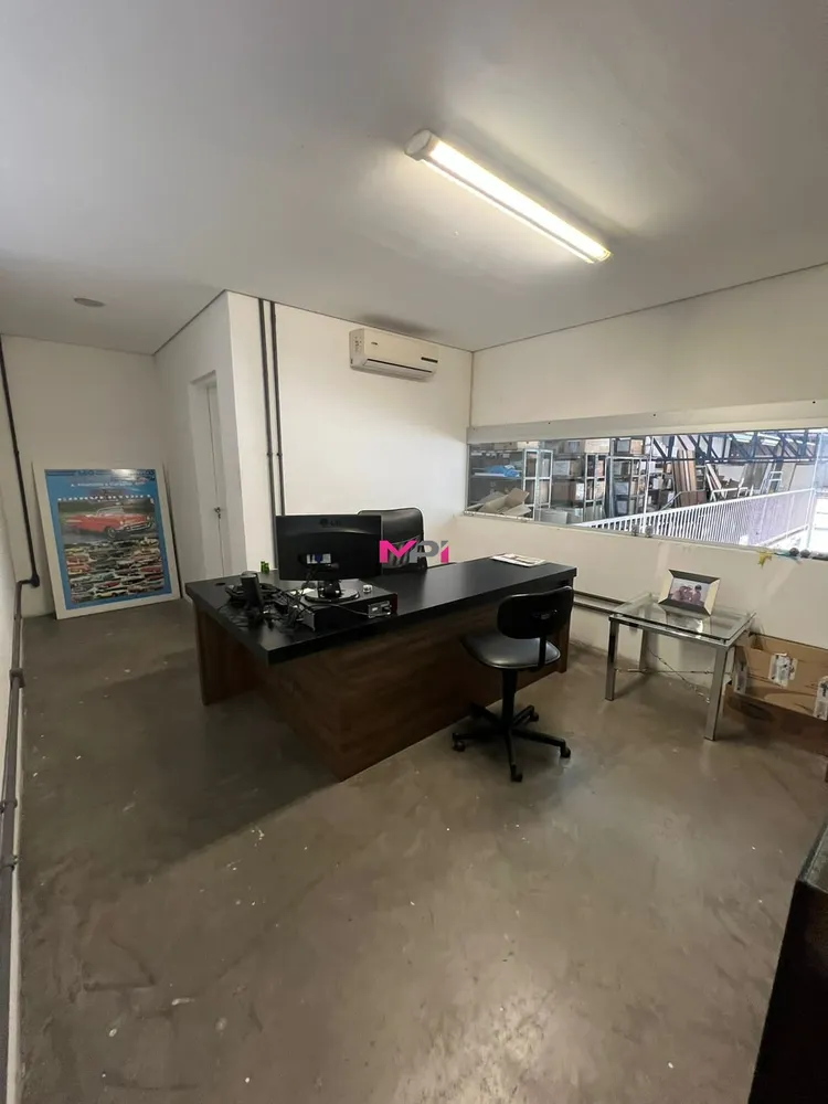 Depósito-Galpão, 712 m² - Foto 1