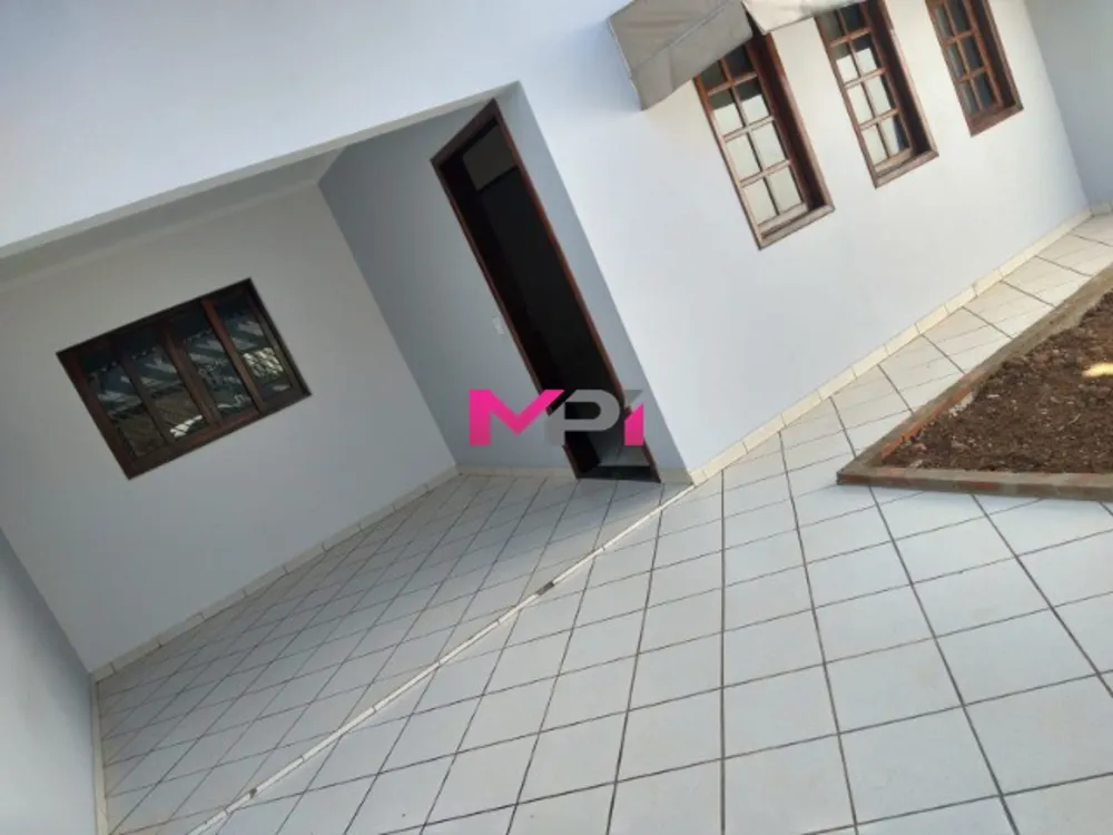 Sobrado, 3 quartos, 195 m² - Foto 2