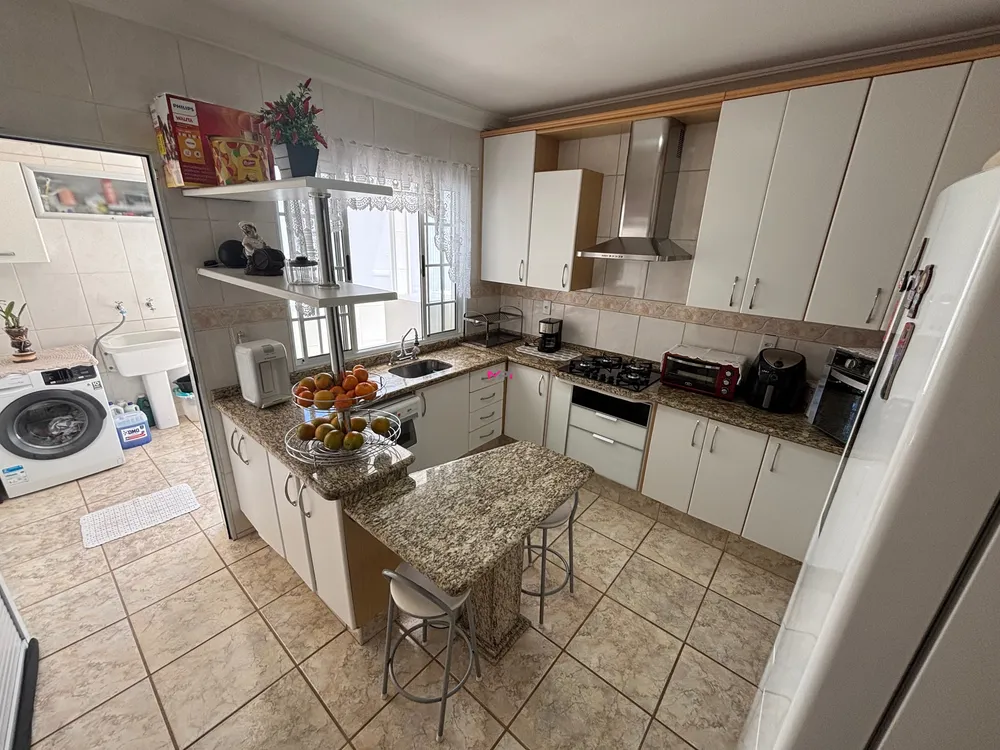 Casa, 3 quartos, 158 m² - Foto 4