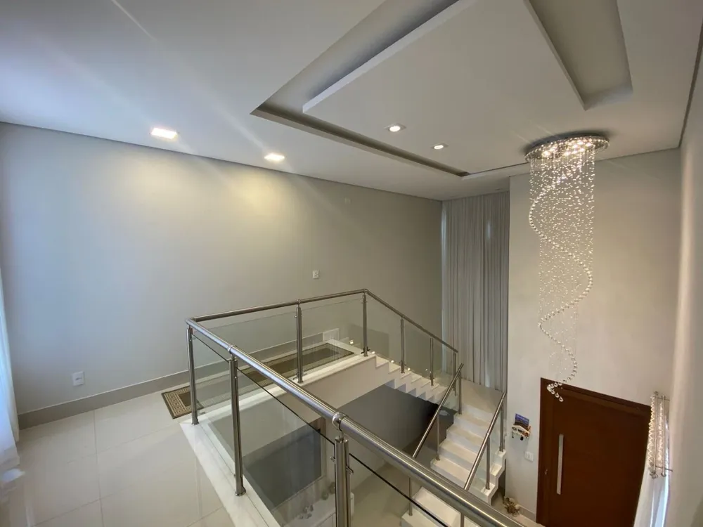 Casa, 3 quartos, 251 m² - Foto 2