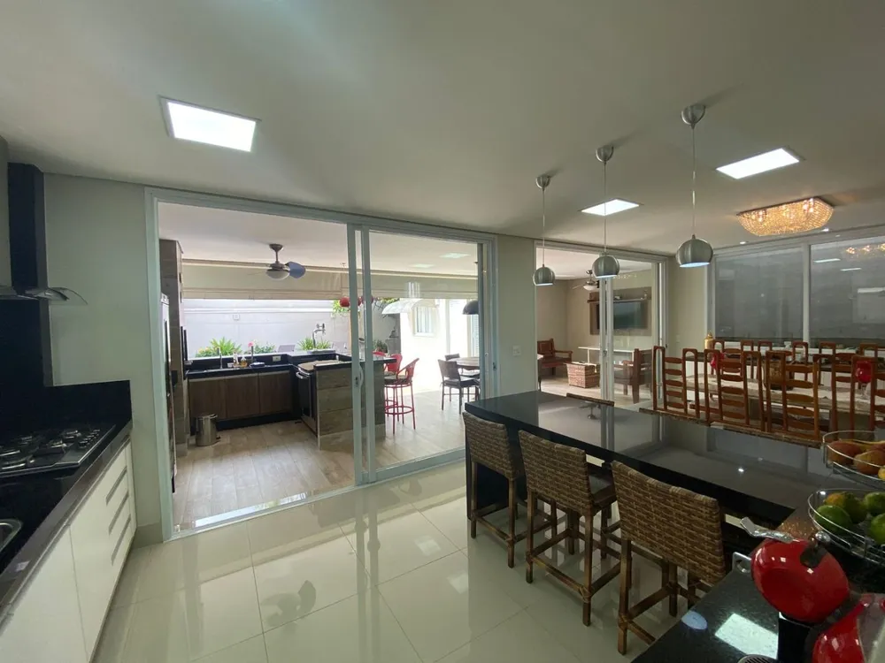Casa, 3 quartos, 251 m² - Foto 5