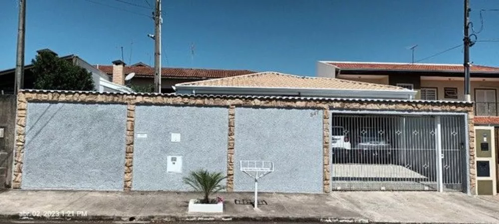 Casa à venda com 3 quartos, 175m² - Foto 1