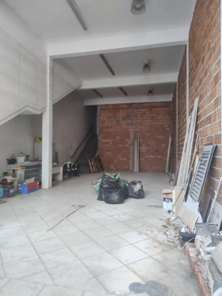 Loja-Salão, 200 m² - Foto 1