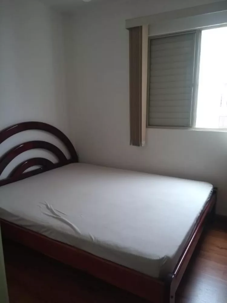 Apartamento à venda com 2 quartos, 75m² - Foto 4