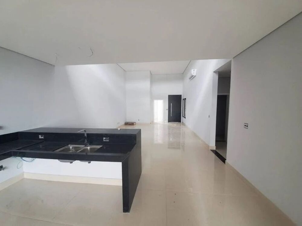 Casa de Condomínio à venda com 3 quartos, 200m² - Foto 3