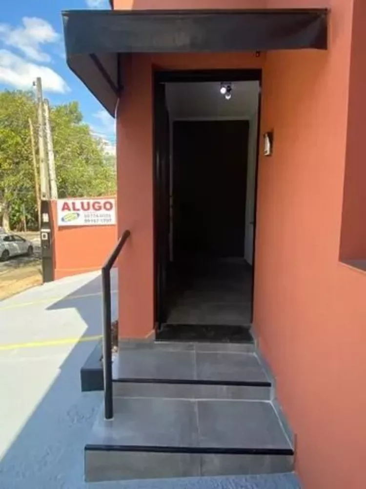 Casa para alugar com 5 quartos, 100m² - Foto 4