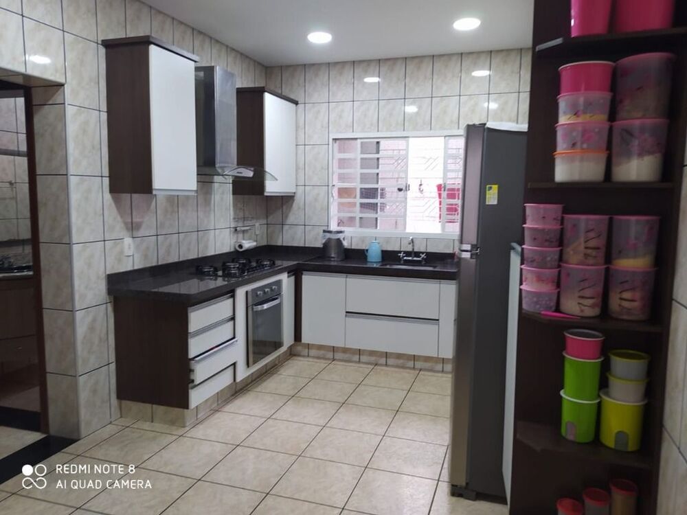 Sobrado, 4 quartos, 240 m² - Foto 1