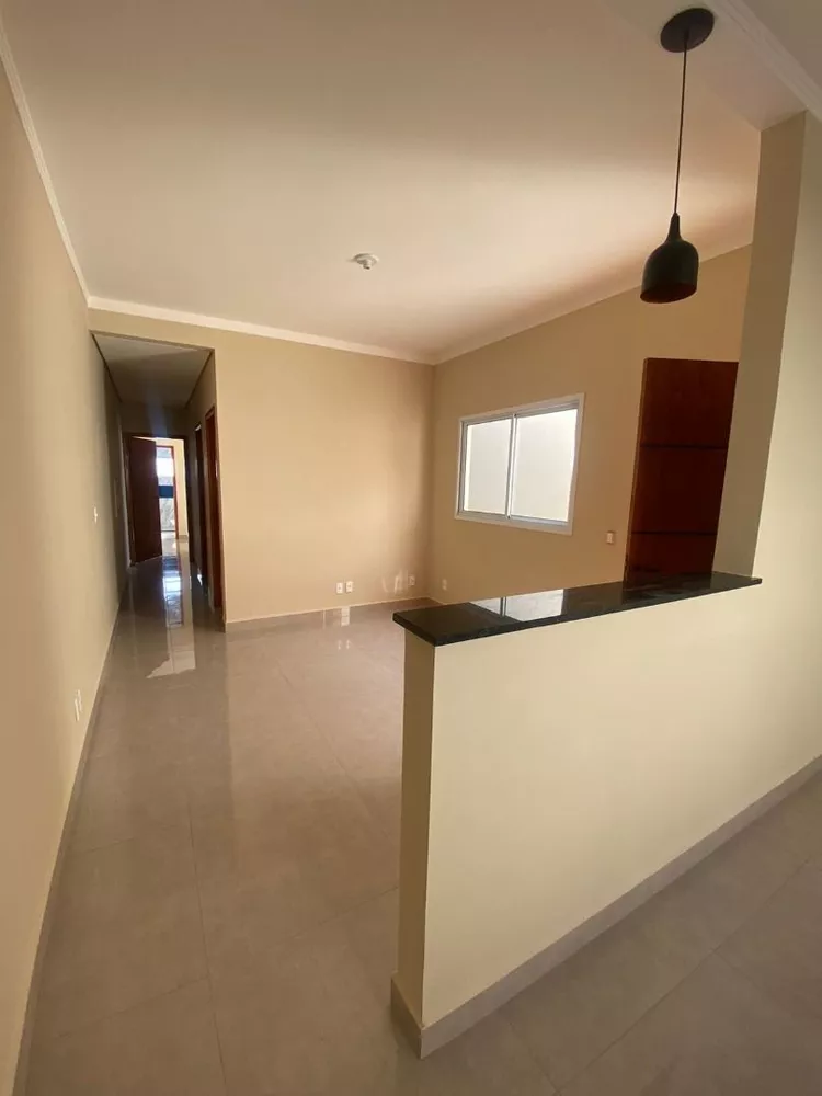 Casa à venda com 2 quartos, 110m² - Foto 3