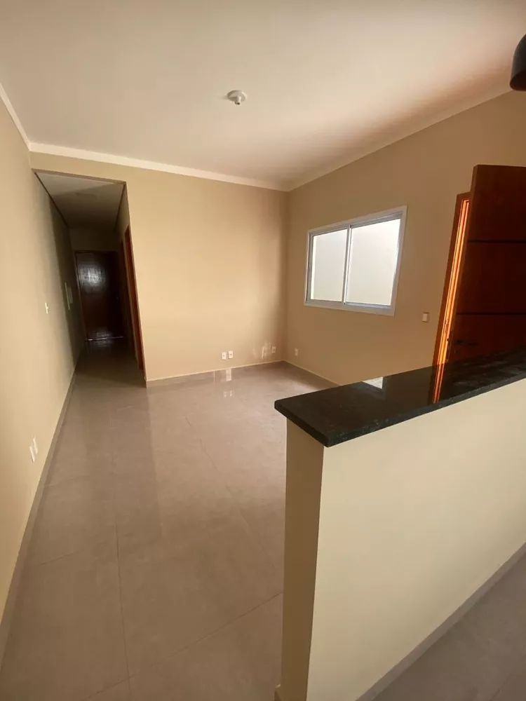 Casa à venda com 2 quartos, 110m² - Foto 4