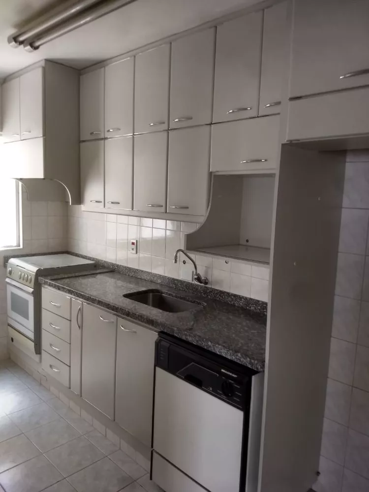 Apartamento à venda com 3 quartos, 71m² - Foto 4