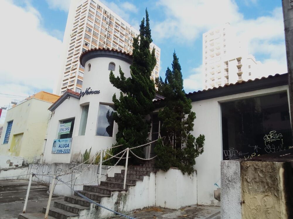 Casa para alugar com 3 quartos, 235m² - Foto 3