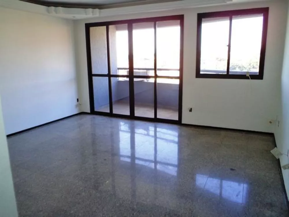 Apartamento à venda com 2 quartos, 75m² - Foto 1