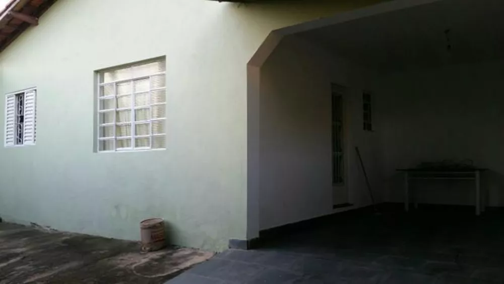 Casa à venda com 3 quartos, 200m² - Foto 4