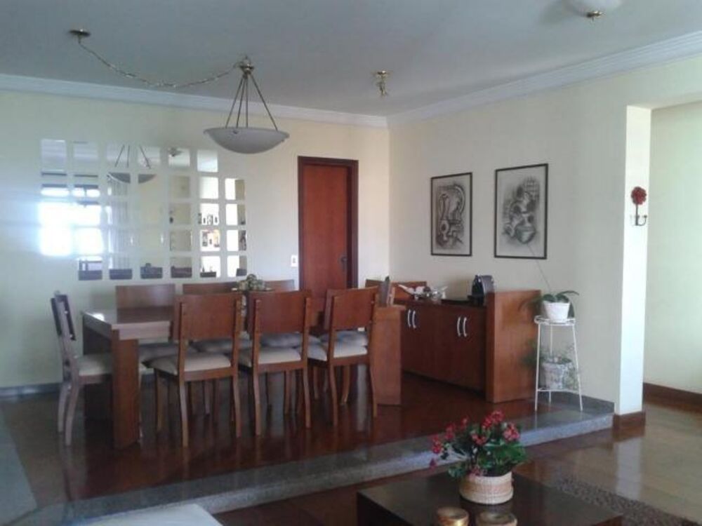 Apartamento, 3 quartos, 230 m² - Foto 1