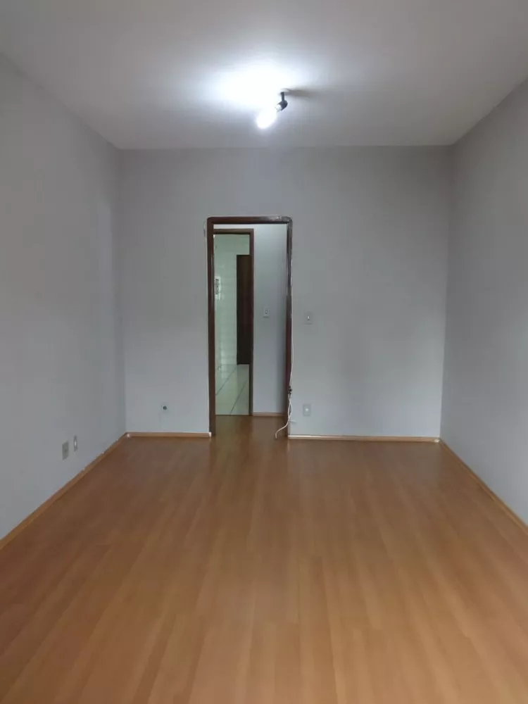 Apartamento à venda com 1 quarto, 40m² - Foto 3