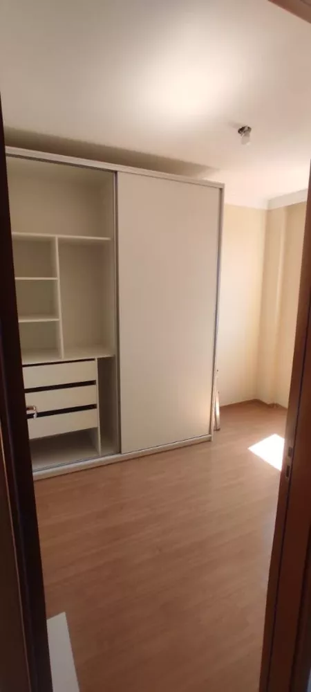 Apartamento à venda com 2 quartos, 56m² - Foto 11