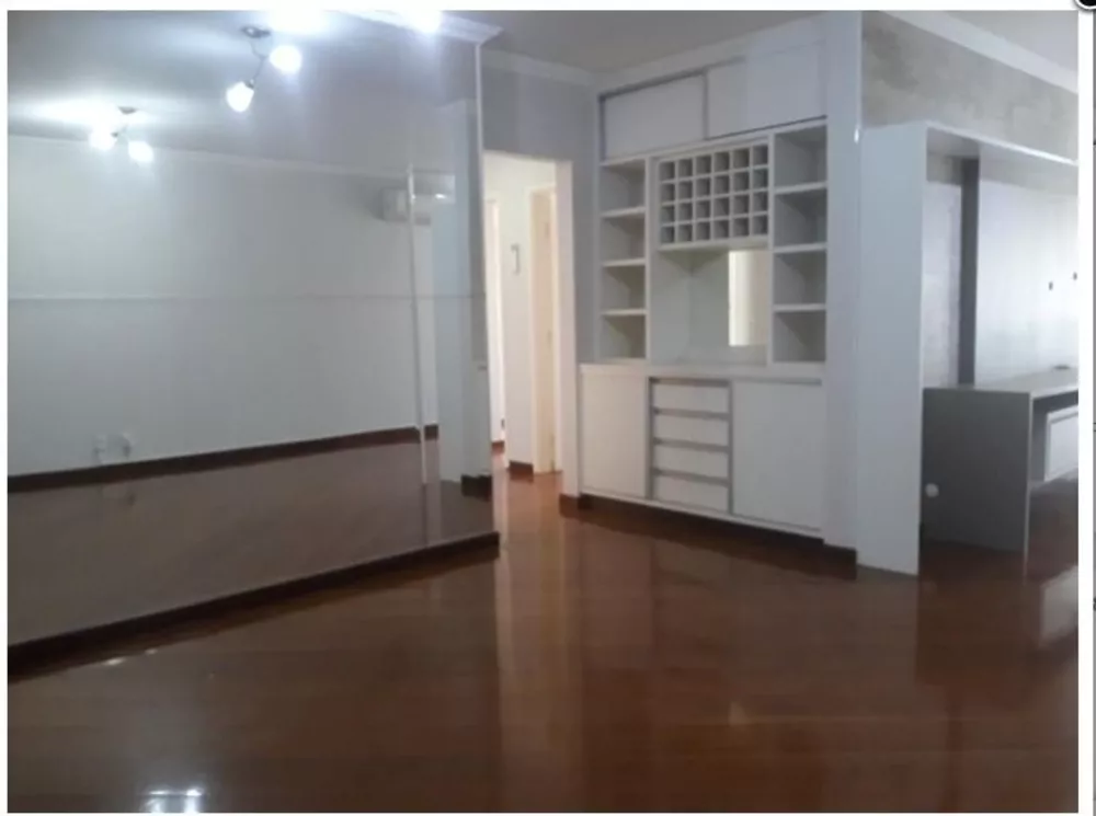 Apartamento à venda com 3 quartos, 134m² - Foto 3