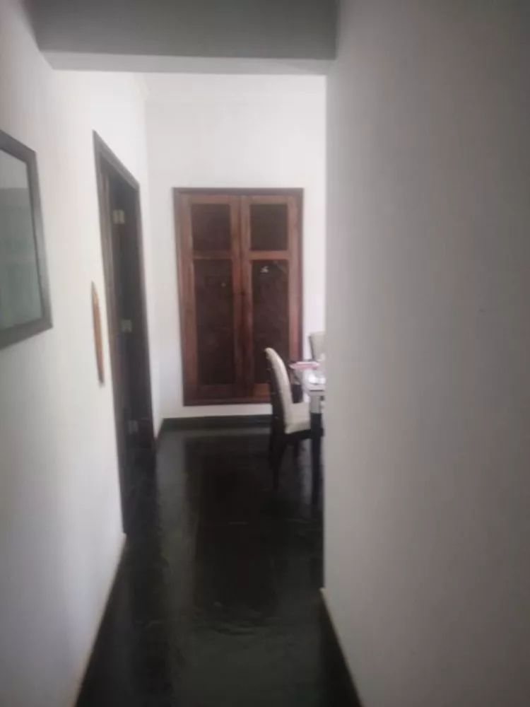 Casa à venda com 3 quartos, 250m² - Foto 8