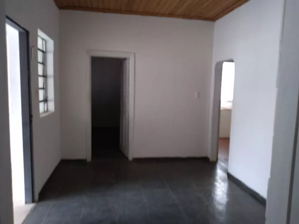 Casa à venda com 2 quartos, 71m² - Foto 3