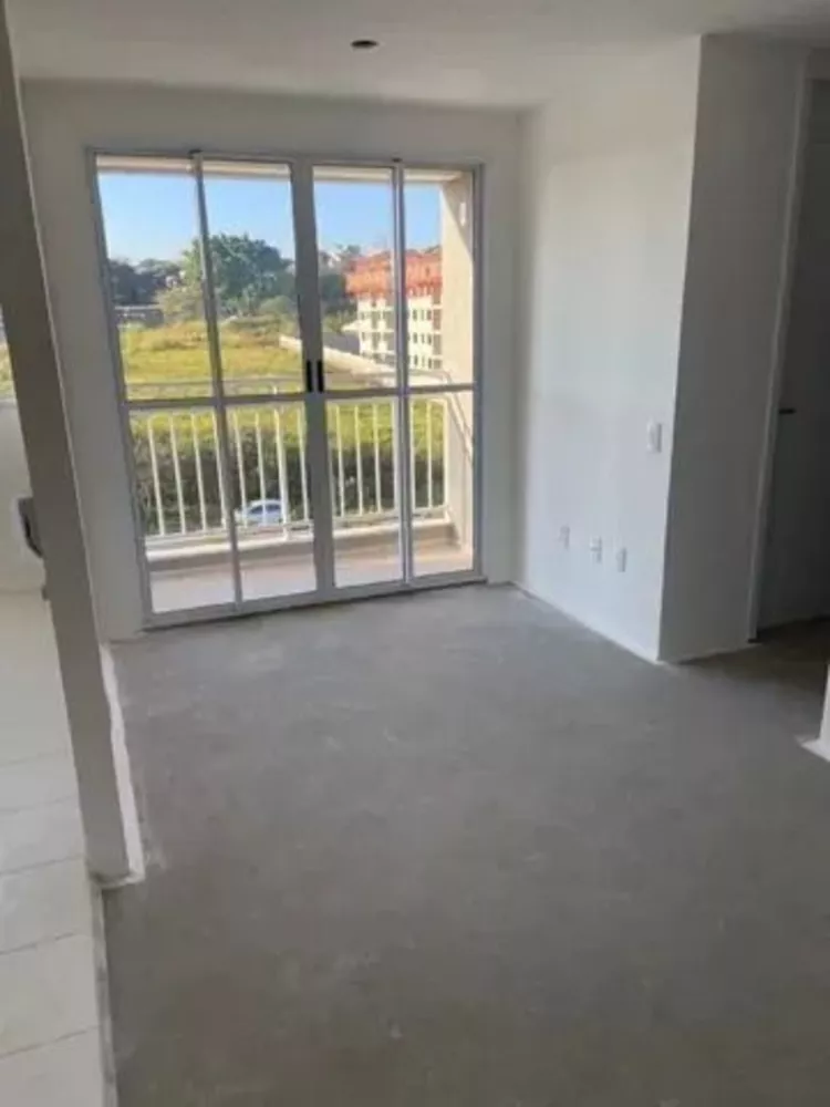 Apartamento à venda com 2 quartos, 44m² - Foto 3