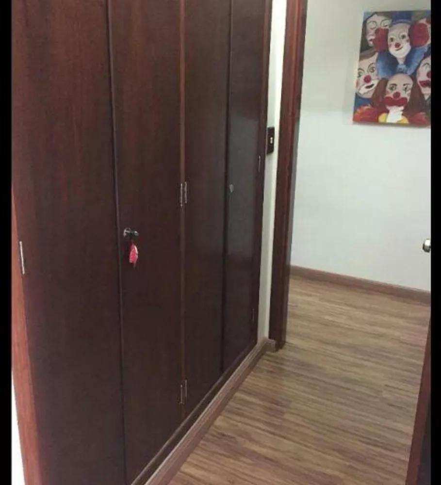 Apartamento à venda com 2 quartos, 80m² - Foto 11