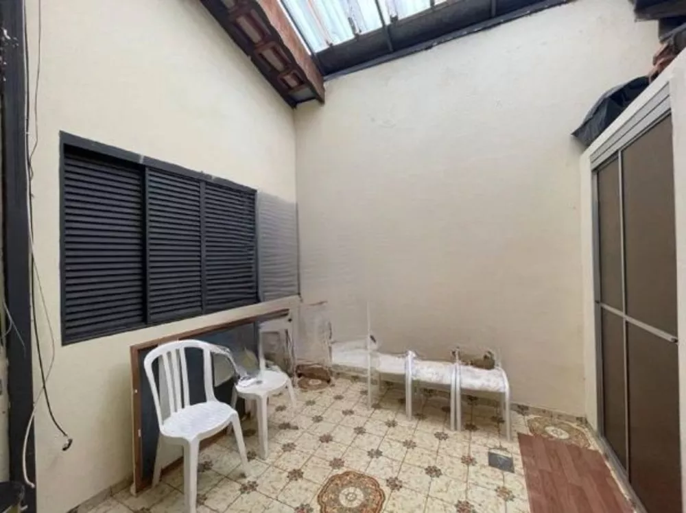 Casa à venda com 3 quartos, 120m² - Foto 4