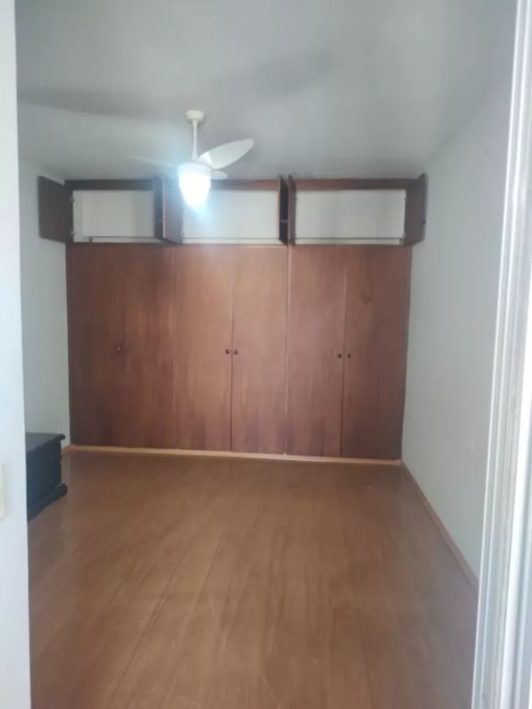 Apartamento à venda com 1 quarto, 55m² - Foto 2