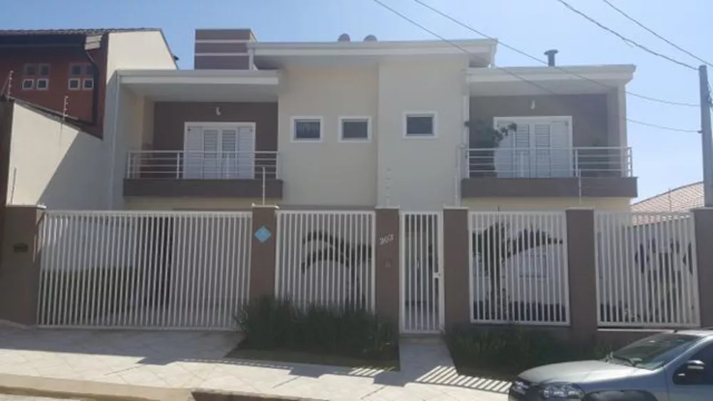 Casa para alugar com 4 quartos, 330m² - Foto 6