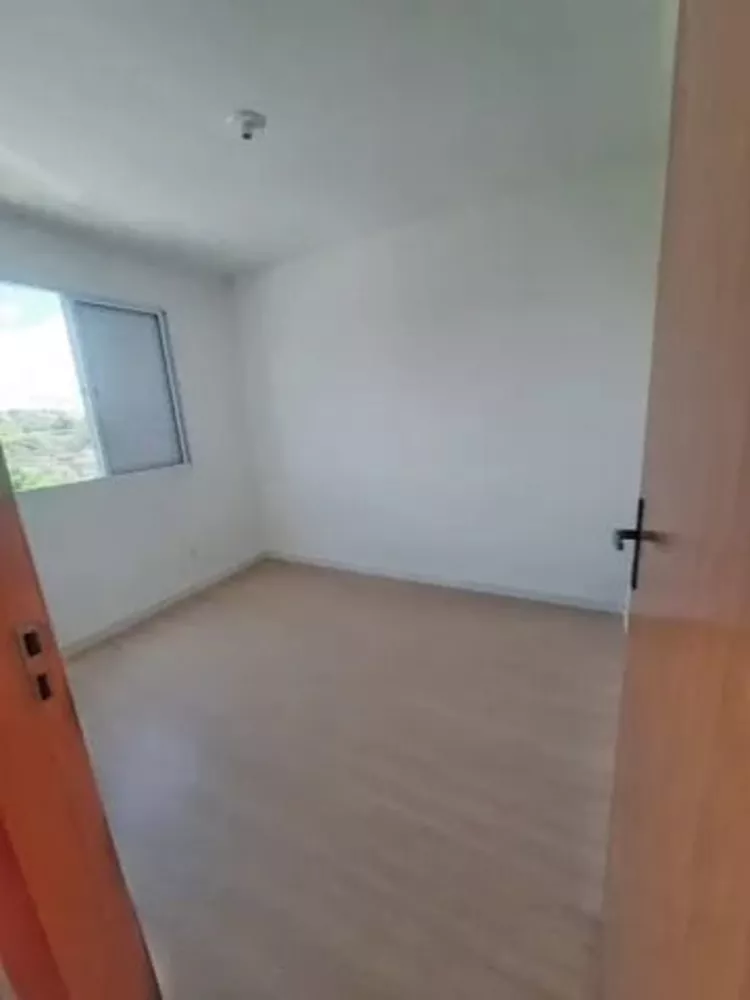 Apartamento à venda com 2 quartos, 45m² - Foto 2