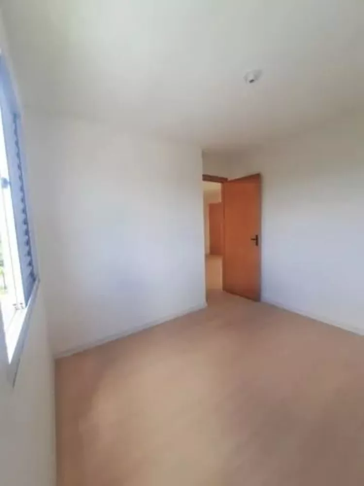 Apartamento à venda com 2 quartos, 45m² - Foto 3