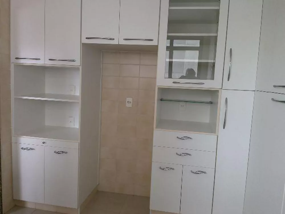 Apartamento à venda com 4 quartos, 140m² - Foto 1