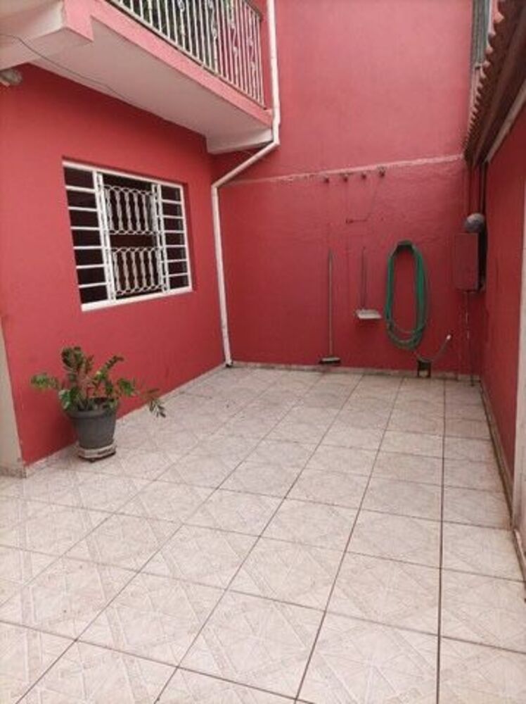 Sobrado à venda com 3 quartos, 80m² - Foto 2