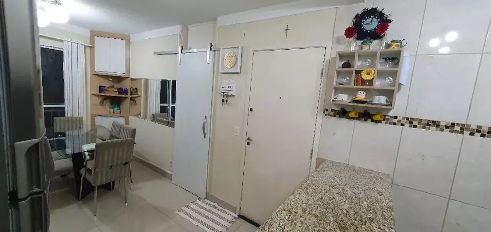 Apartamento à venda com 3 quartos, 51m² - Foto 1