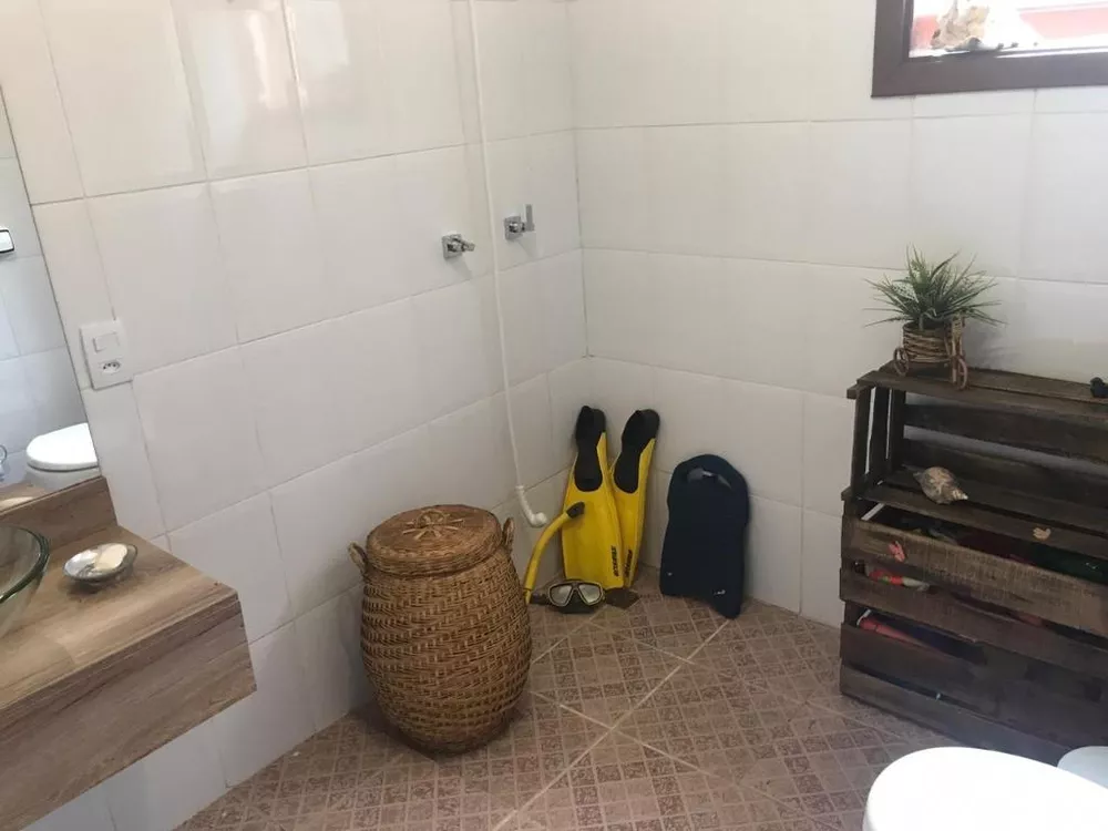 Casa de Condomínio à venda com 3 quartos, 320m² - Foto 3