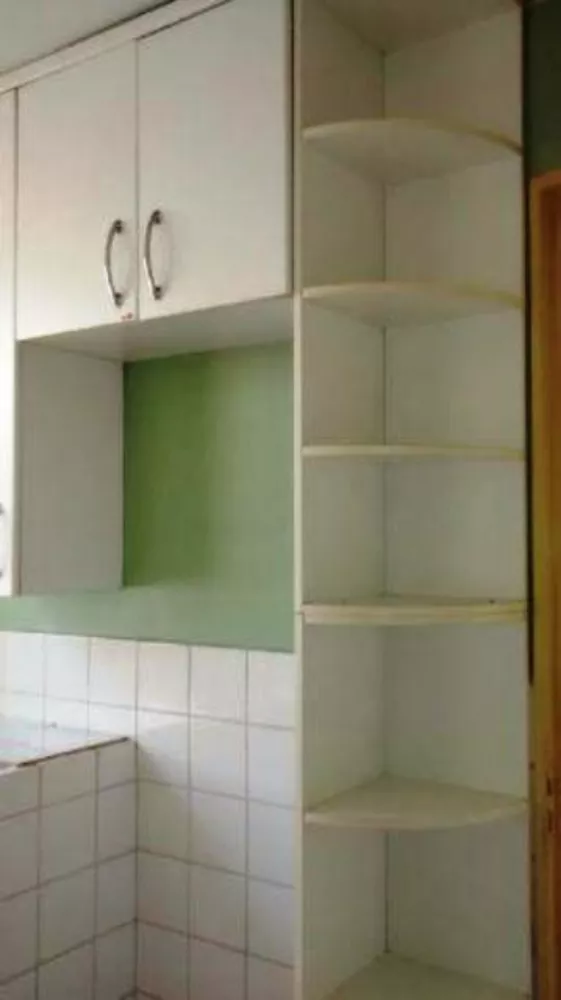 Apartamento à venda com 2 quartos, 75m² - Foto 1