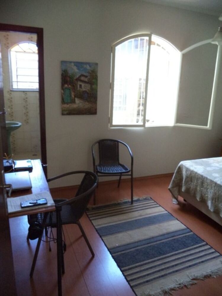 Casa, 4 quartos, 204 m² - Foto 1