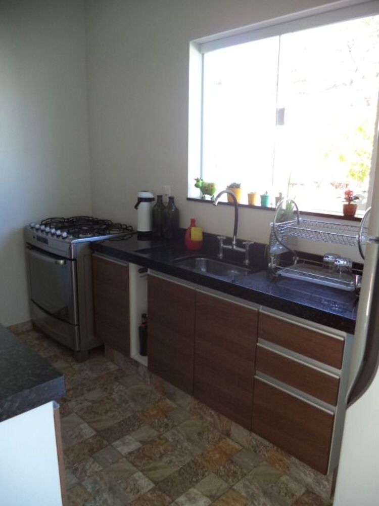 Casa, 4 quartos, 204 m² - Foto 2