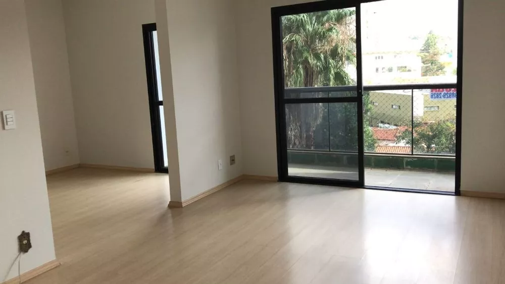 Apartamento à venda com 3 quartos, 113m² - Foto 7