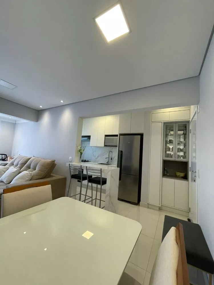 Apartamento à venda com 2 quartos, 60m² - Foto 4