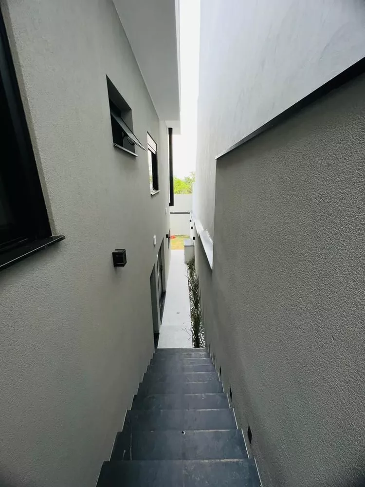 Casa de Condomínio à venda com 3 quartos, 280m² - Foto 4