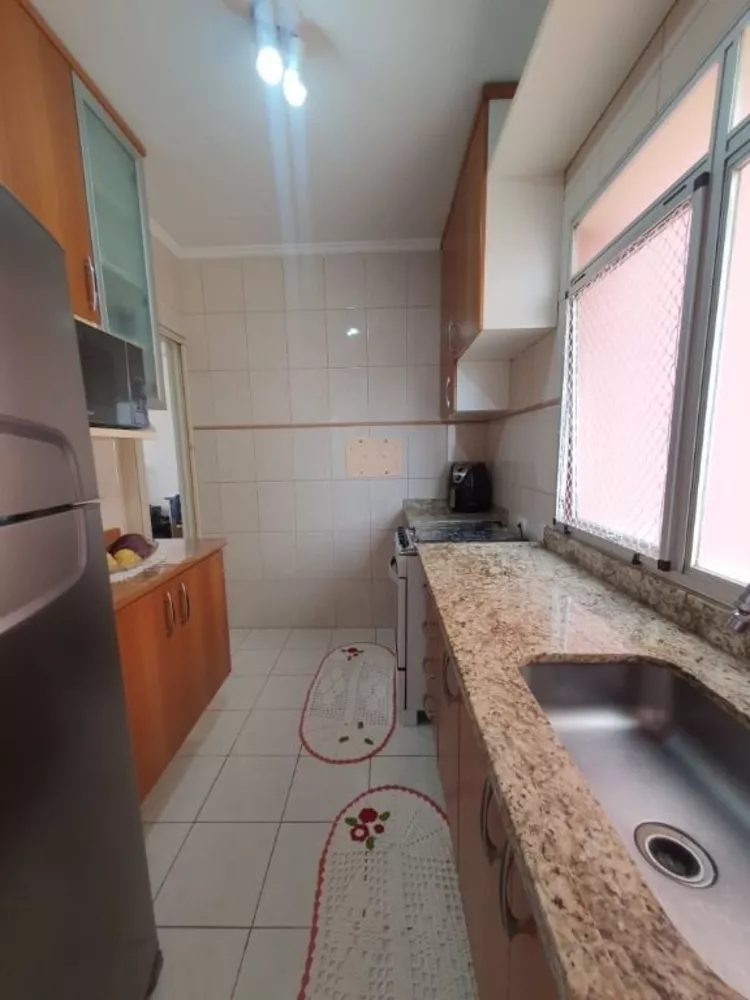 Apartamento à venda com 2 quartos, 72m² - Foto 3