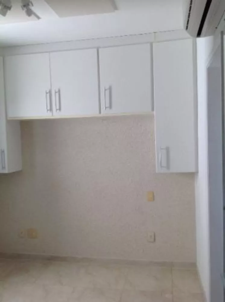 Apartamento à venda com 2 quartos, 70m² - Foto 4