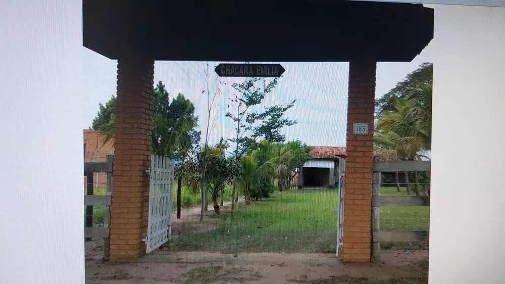 Chácara à venda com 2 quartos, 100m² - Foto 1