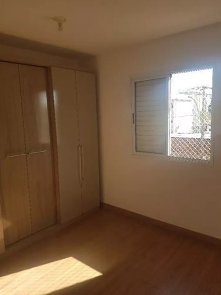 Apartamento à venda com 3 quartos, 73m² - Foto 3