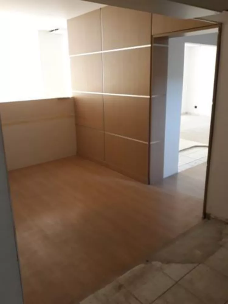 Sobrado à venda com 5 quartos, 233m² - Foto 2