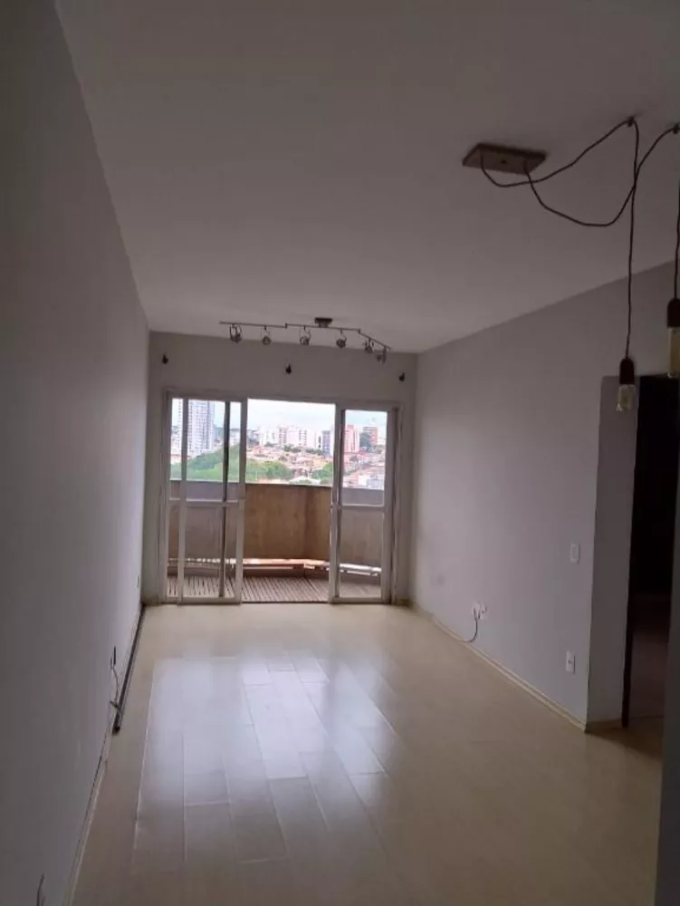 Apartamento para alugar com 1 quarto, 60m² - Foto 2