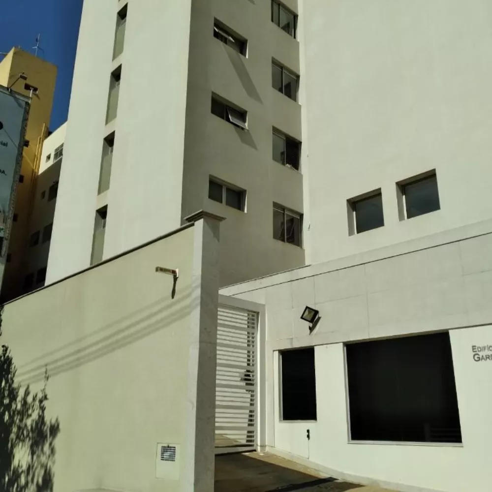 Apartamento à venda com 3 quartos, 90m² - Foto 1