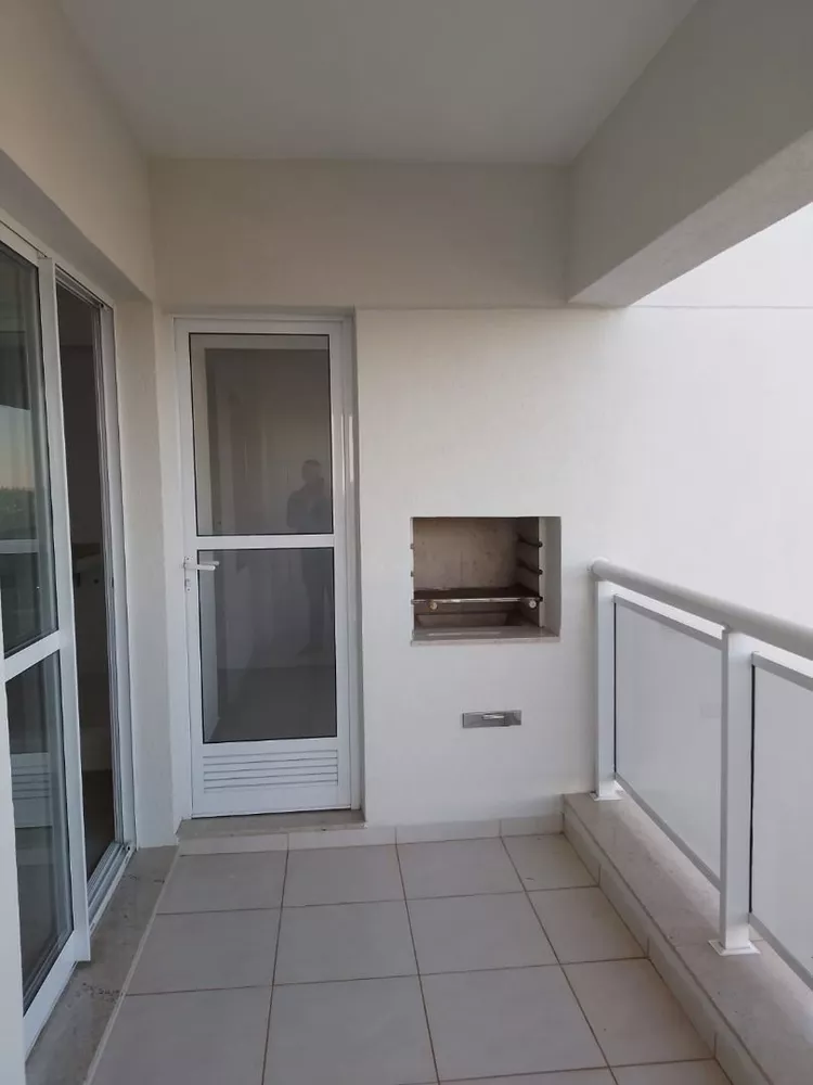 Apartamento à venda com 3 quartos, 93m² - Foto 3