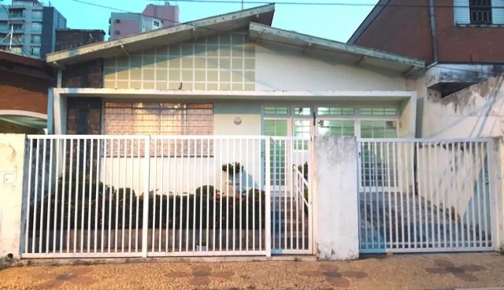 Casa, 3 quartos, 179 m² - Foto 1